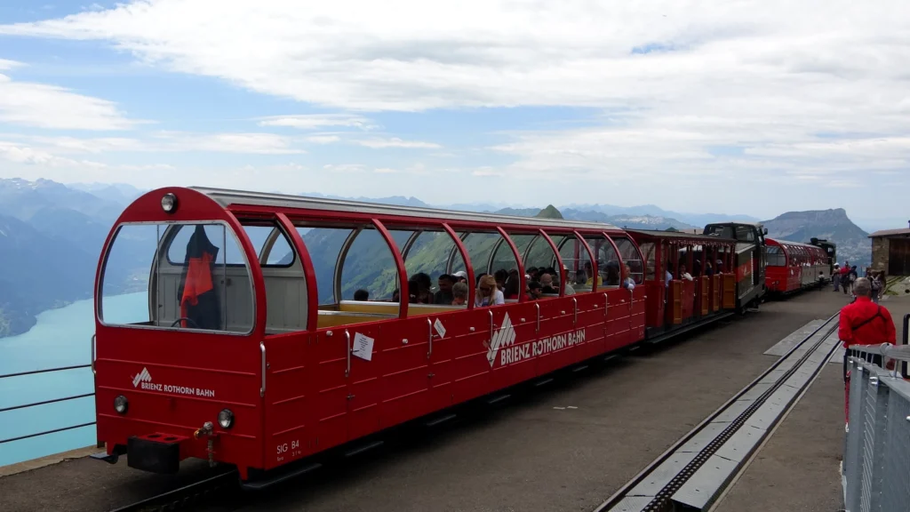 Swiss Travel Pass Flex or Consecutive? Real Maths with 2026 Fares